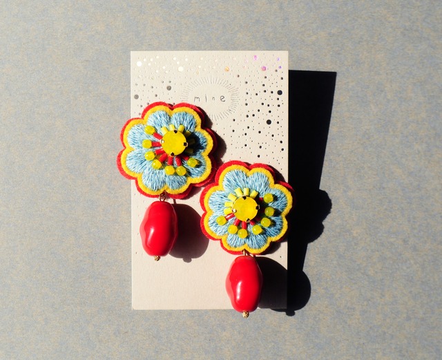 ＜ No Name ～名前のない花～ ＞『 MIZUIRO×KIIRO×AKA 』ピアス