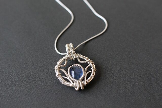 Kyanite silver925 wirewrapping pendant