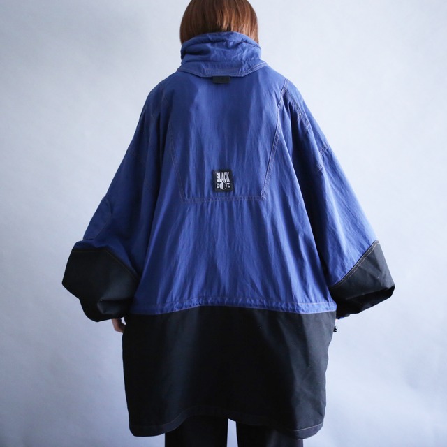 bi-color switching gimmick design super over size high-neck anorak