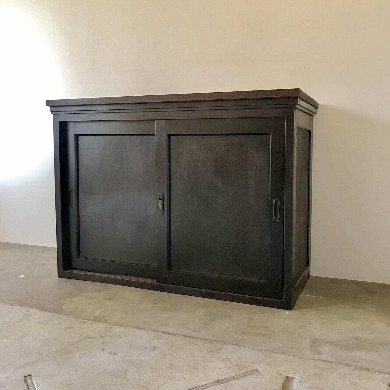 収納棚　古家具