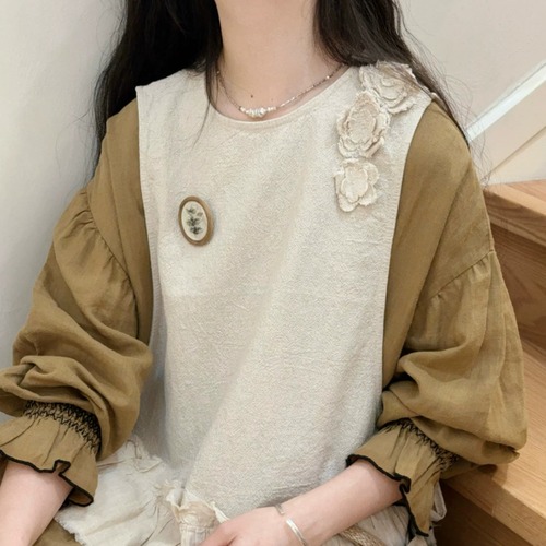 ギャザーフレア袖の刺繍リネンワンピ ・11970