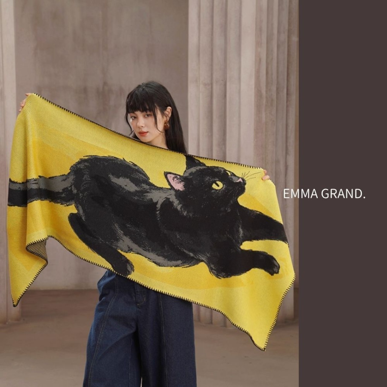 夜影を纏う黒猫ショール　E00606