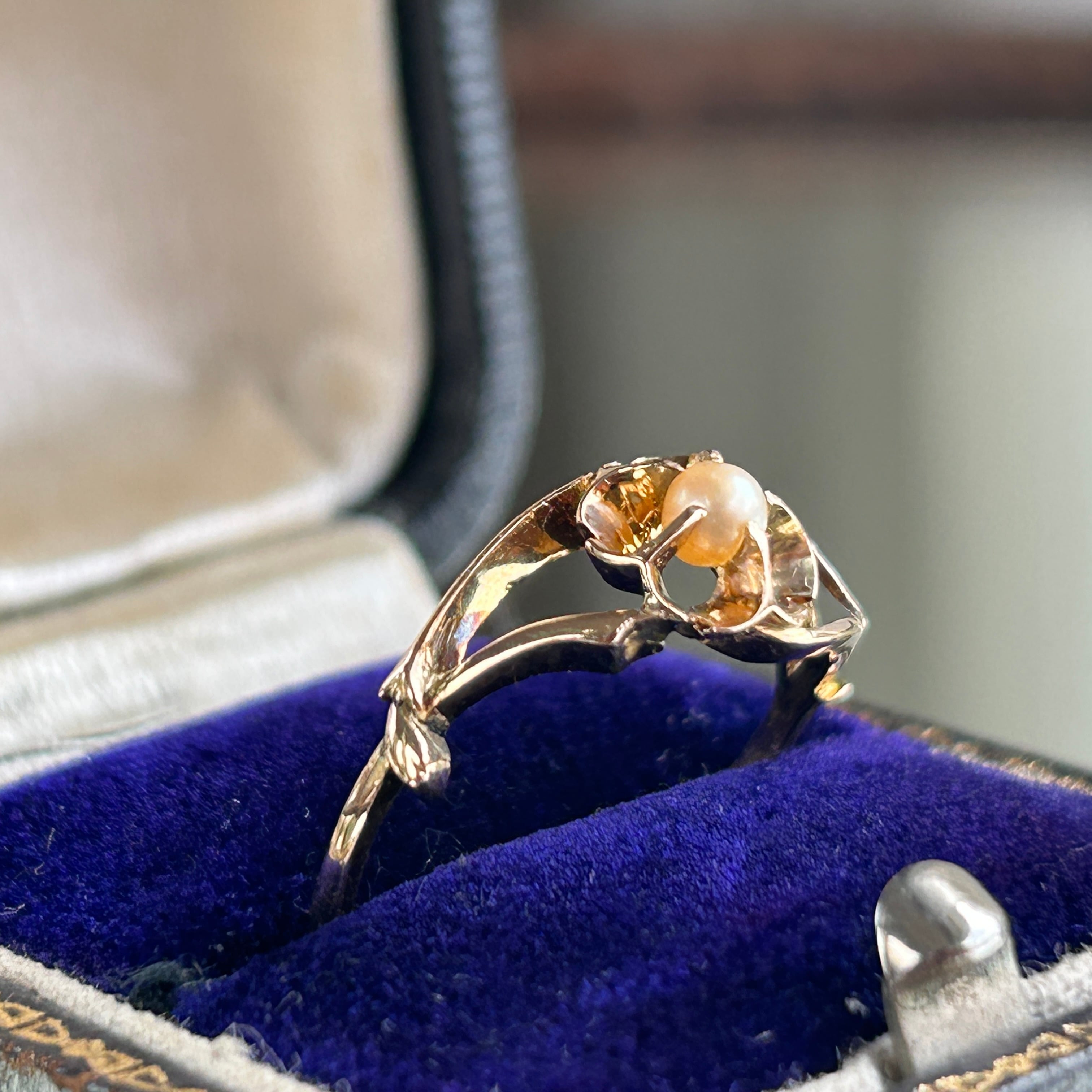 アンティーク　貴重な戦前の桜モチーフリング