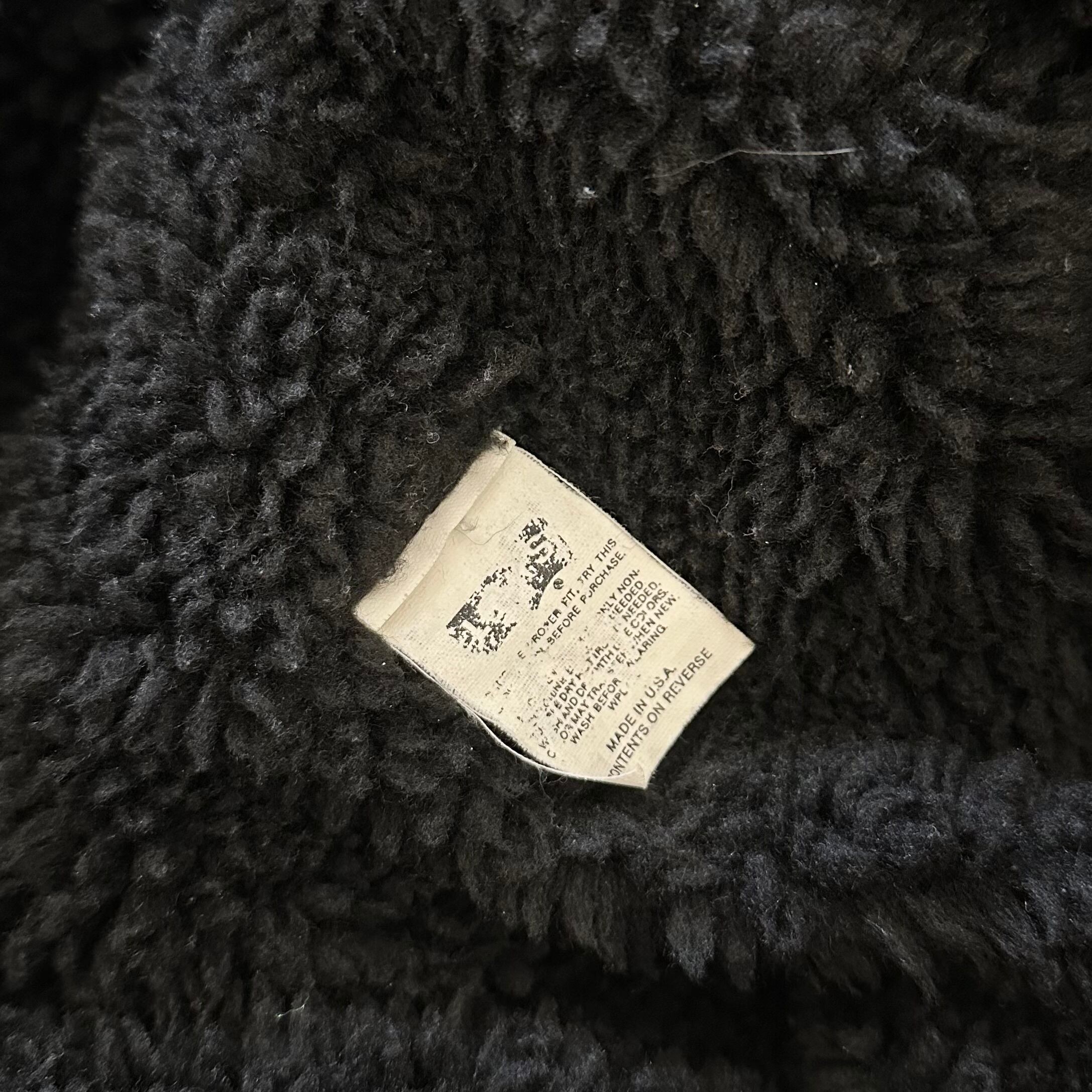 90's Levi's Black Sherpa Jacket | BerBerJin Yuhodo