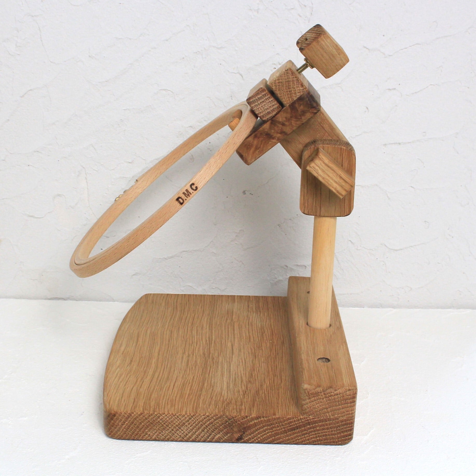 刺繍丸枠スタンド(オークモデル)【木製ハンドル装備、グリップ2種付属