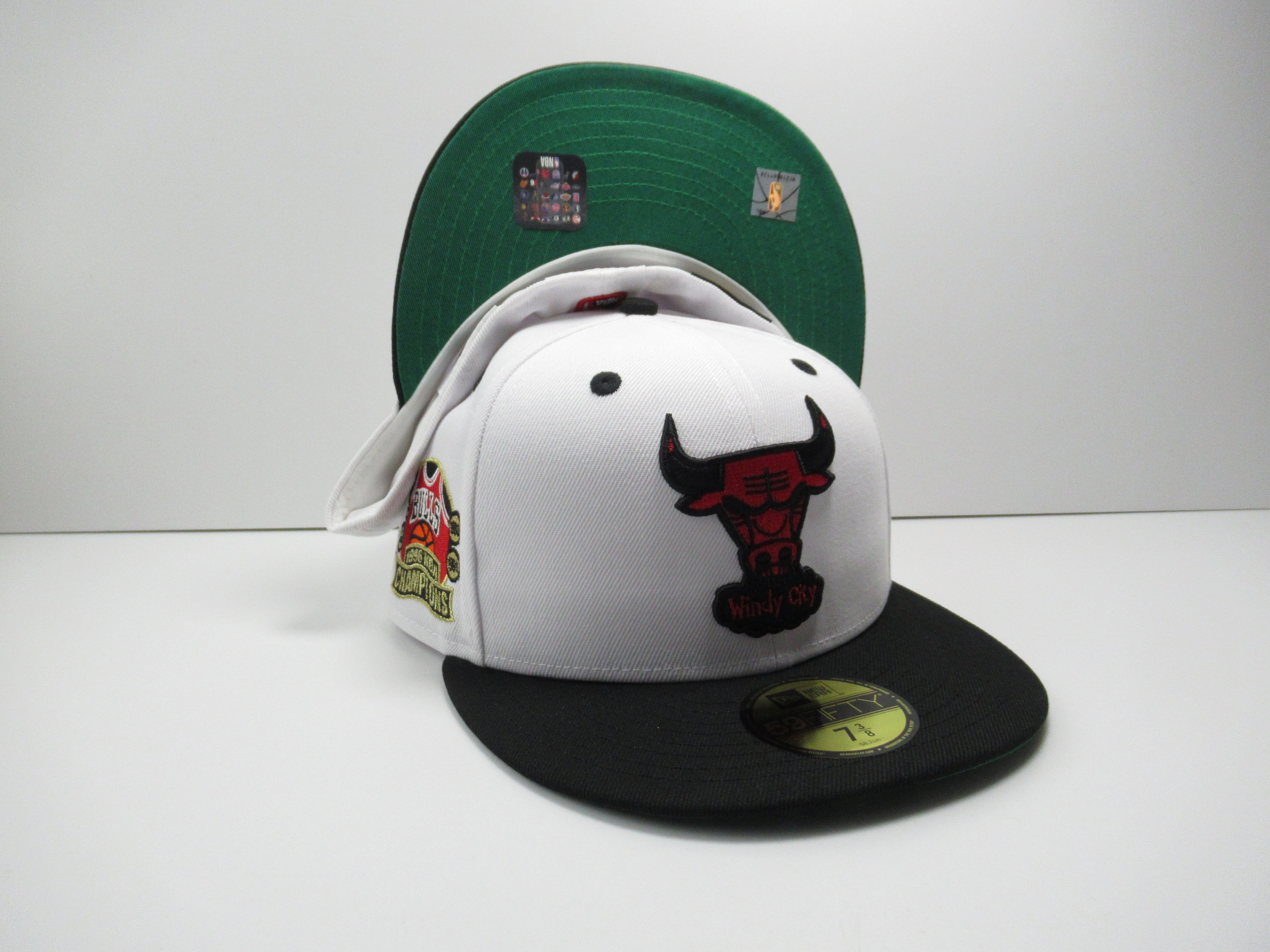 ニューエラ　インディアンズ　チャンピオン記念　オフホワイト帽子 Exclusive NEW ERA 59fifty Cleveland Indians クリーブランド