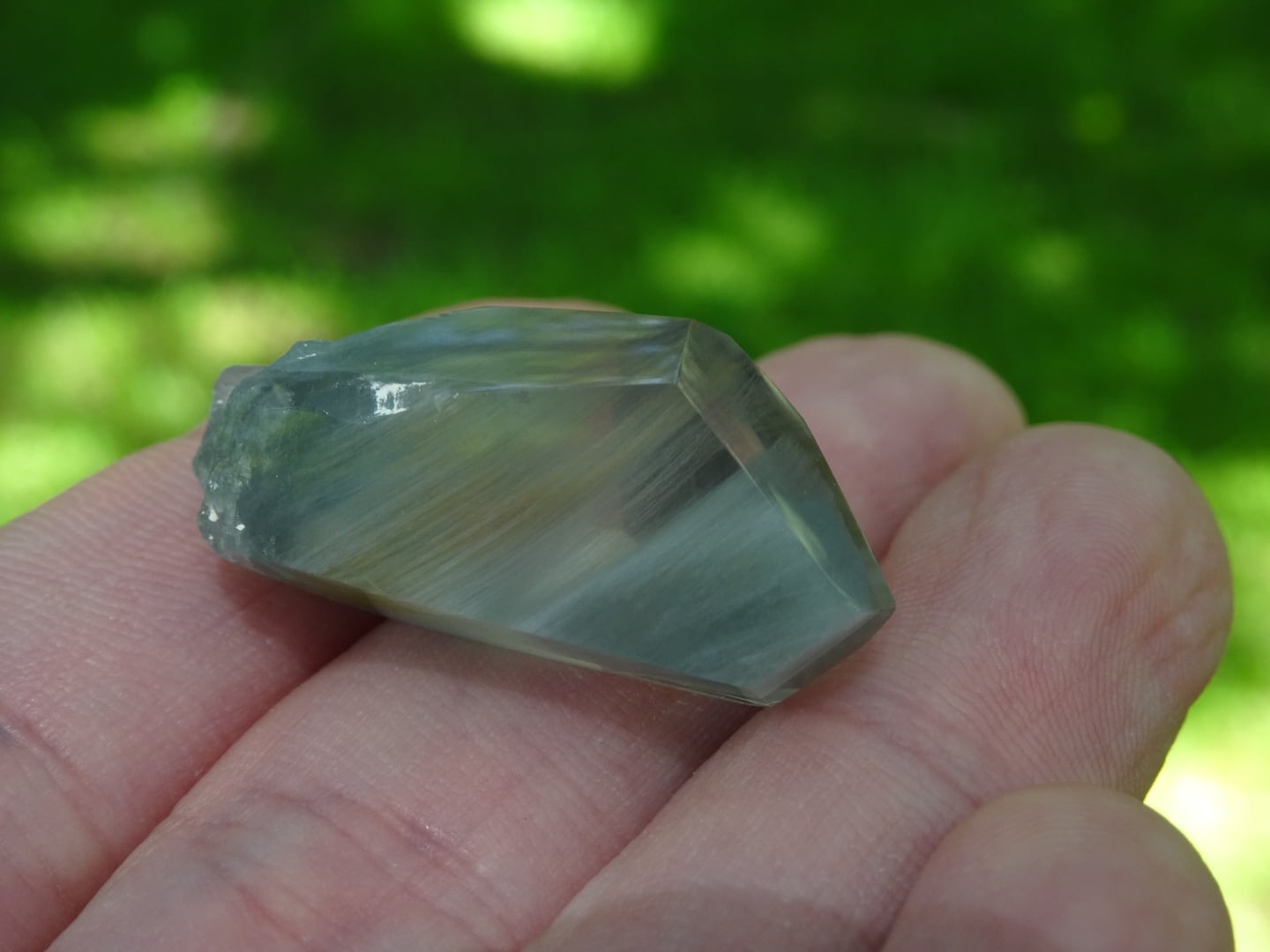 ブラジル ミナスジェライス州産 角閃石入り水晶 ブルーターラクォーツ ブラジル ミナスジェライス州産 角閃石入り水晶 ブルーターラ