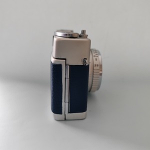 Konica C35 Flashmatic 整備済みフィルムカメラ｜ネイビーブルー・3ヶ月保証