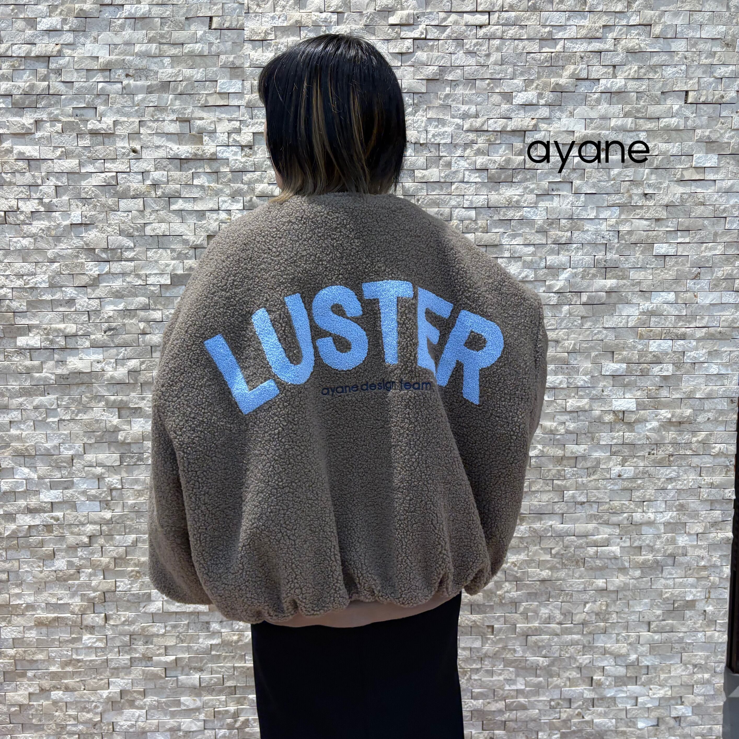 バックロゴ刺繍入りブルゾン 予約商品】ayane バックロゴ刺繍ボア 