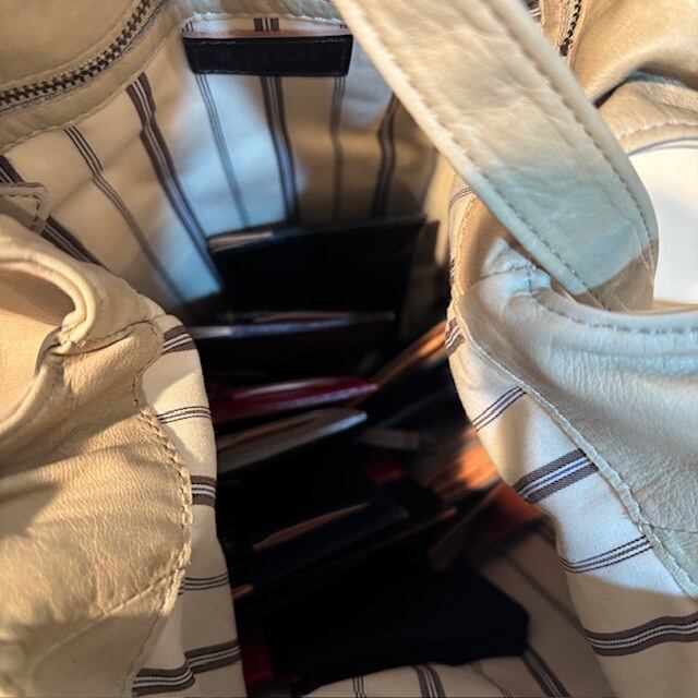 B.stuff　人気NO.1リュック(アーティーチョーク)