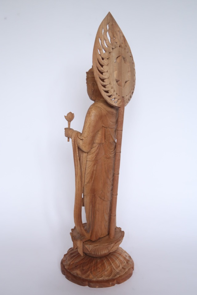 Shō Kannon Bodhisattva ― A Wood Sculpture by Nozomu Mori