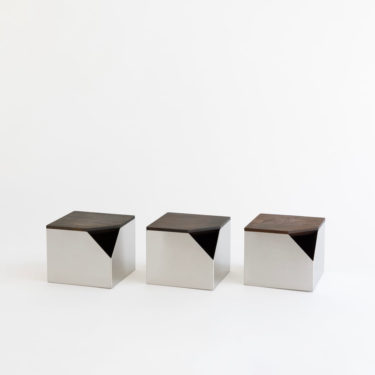 SAEZURI（囀） ティッシュボックス／TB-S（鉄媒染タイプ） | papperskorg