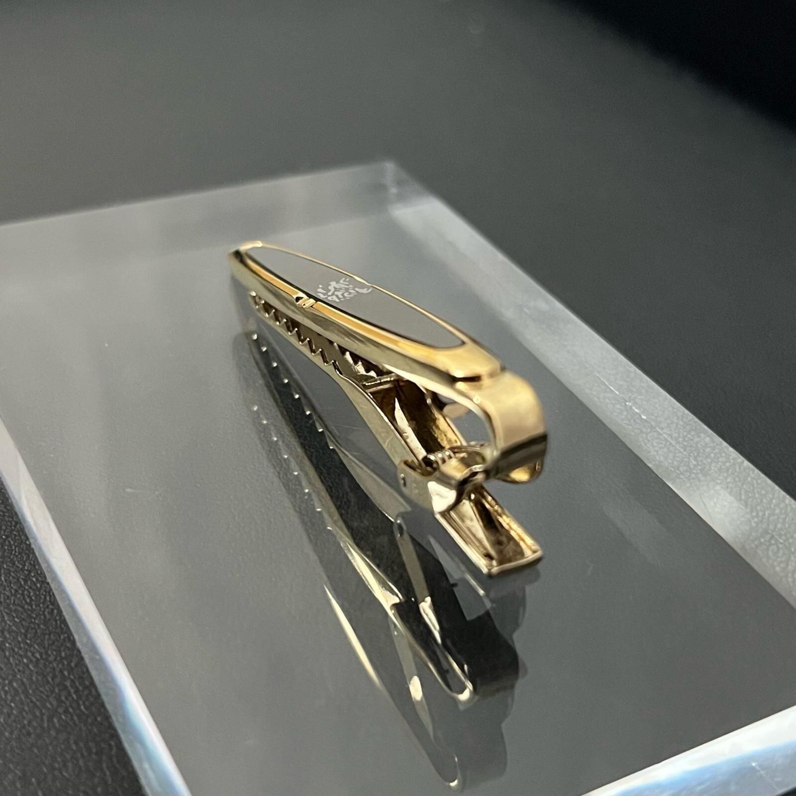Burberry】バーバリー 箱付き ホースロゴタイピン タイピン ネクタイ