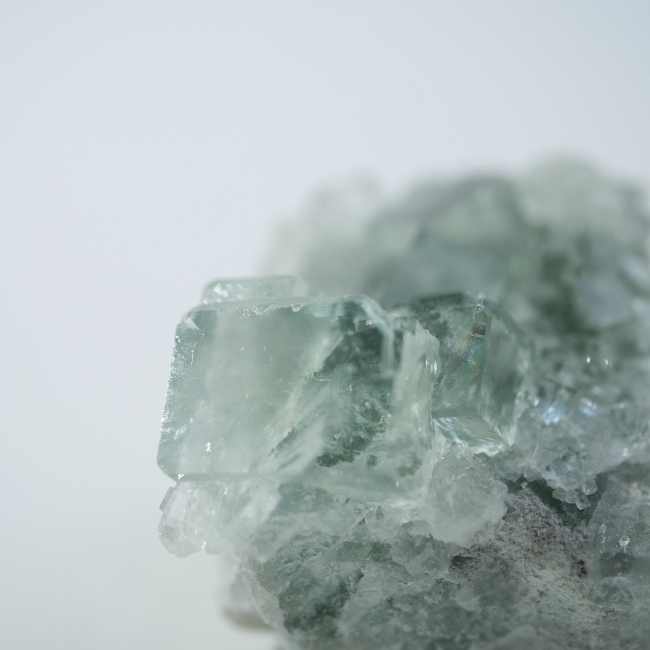 シャンファーリン産 フローライト / 原石 標本【A_2】