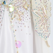 社交ダンス 衣装 スタンダードドレス ドレス スタンダード ワンピース 白 つきおか 無地 デモ 競技 ダンス パーティ 発表会 白 フロート レース ホワイト系 光沢 フリル Mサイズ 高級感 ステージ衣装 競技用 フォーマル