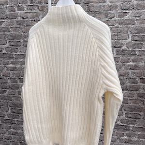 ホワイト縄編みセータープ最強プチプラ