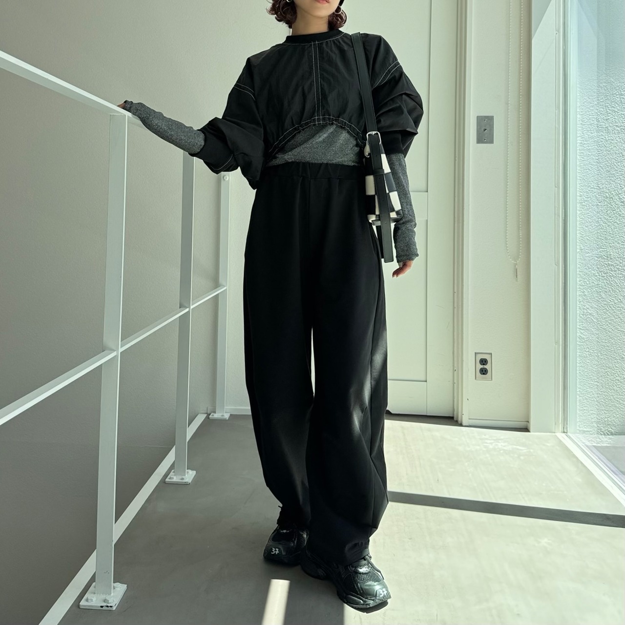 NYLON stitch cropped PO/black　　