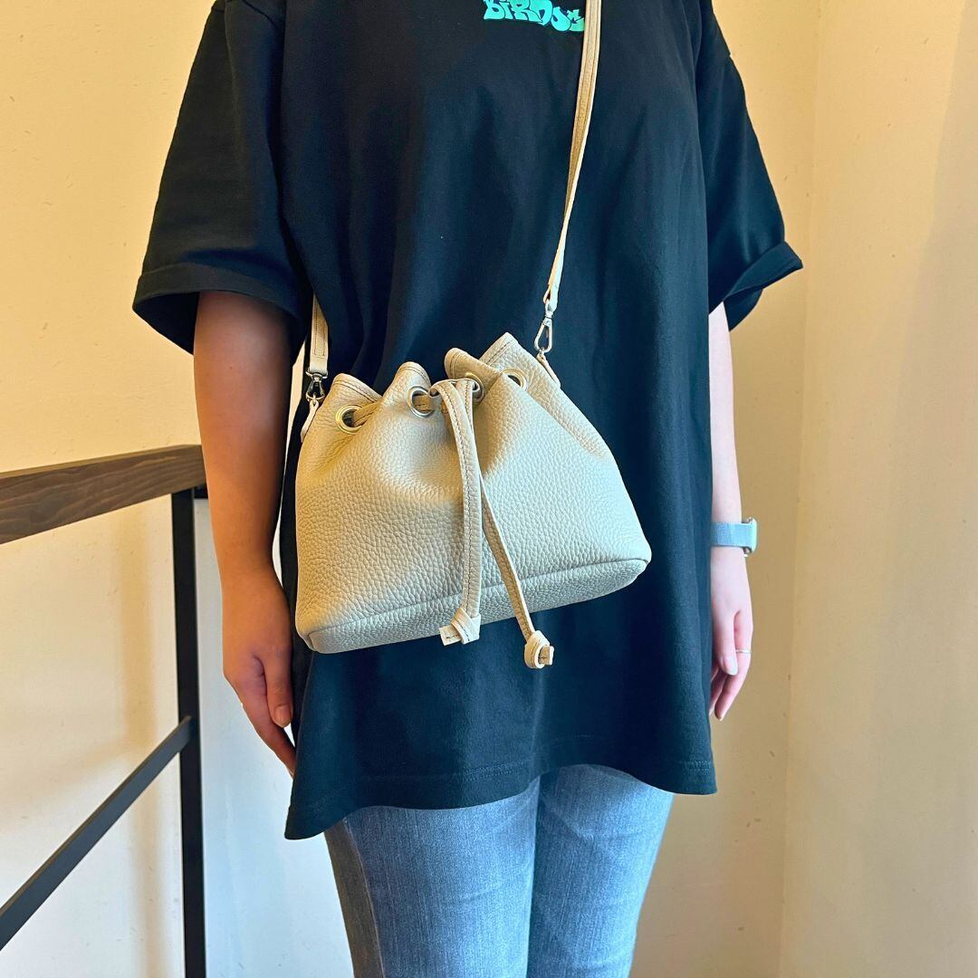 シュリンクレザー】本革2Way巾着〈Leather Drawstring Bag〉 | Atelier
