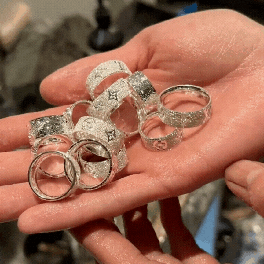 7mm砂面スターリースカイ四葉のクローバーリング ファッショナブルな密