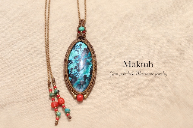 シャッタカイト　〜Indian jewelry style Macrame〜 ペンダント