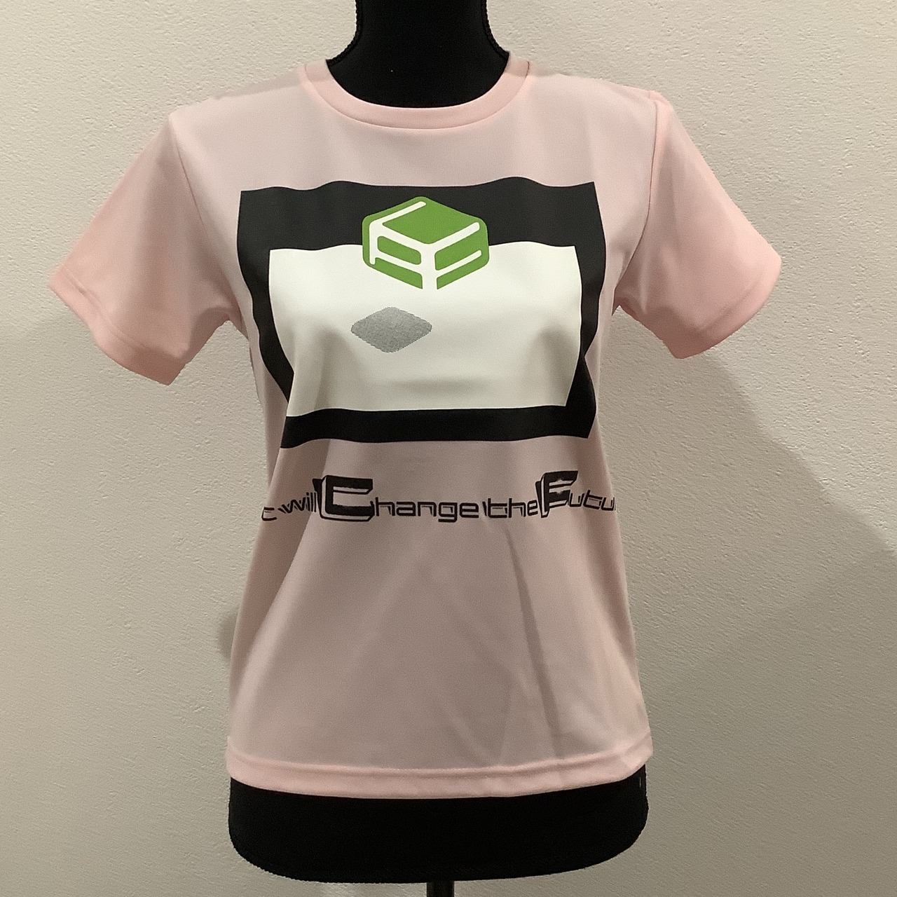 Floated Cube ( 浮かぶ立方体 ) Tシャツ ライトピンク