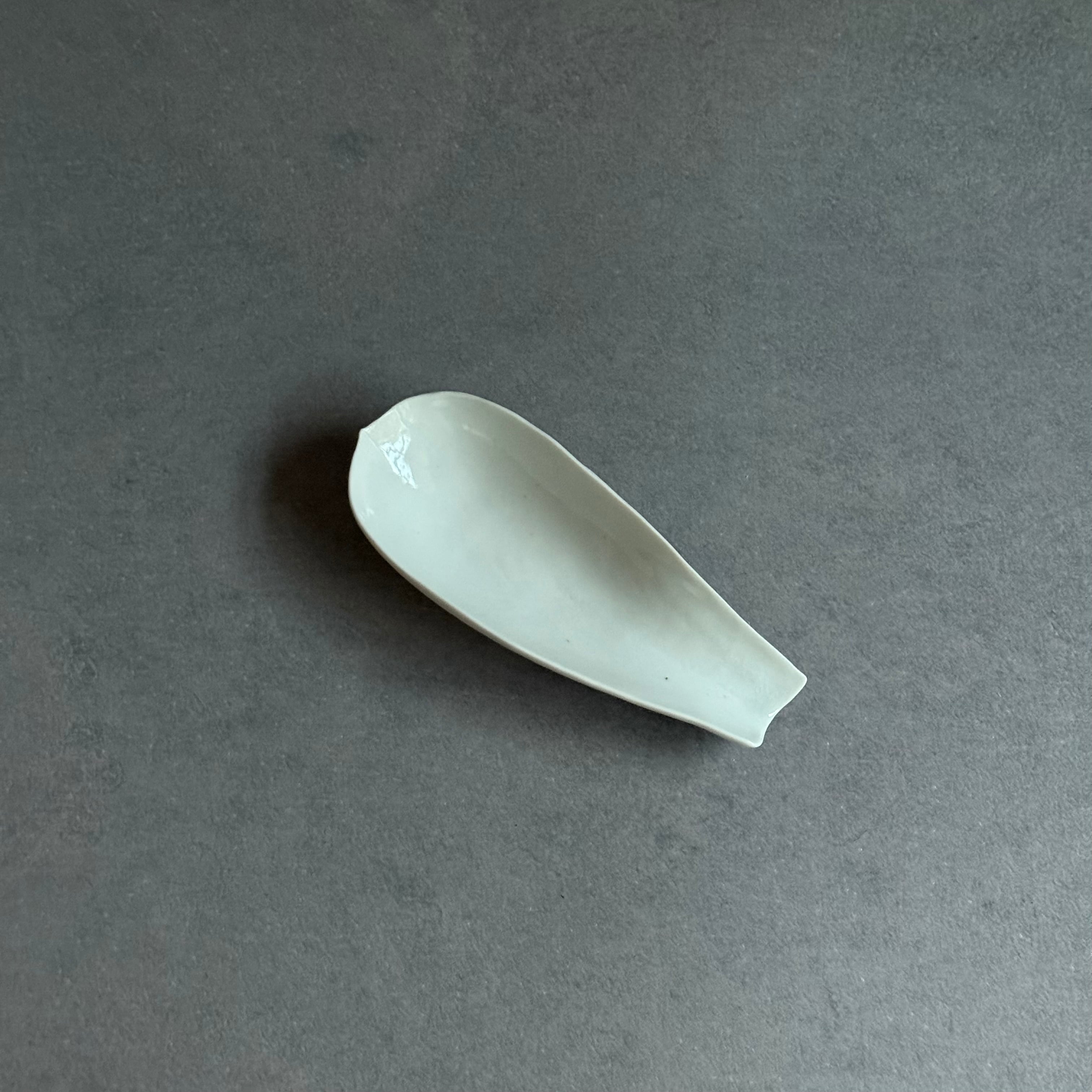 竹下努 青白磁茶則 | gallery 一白