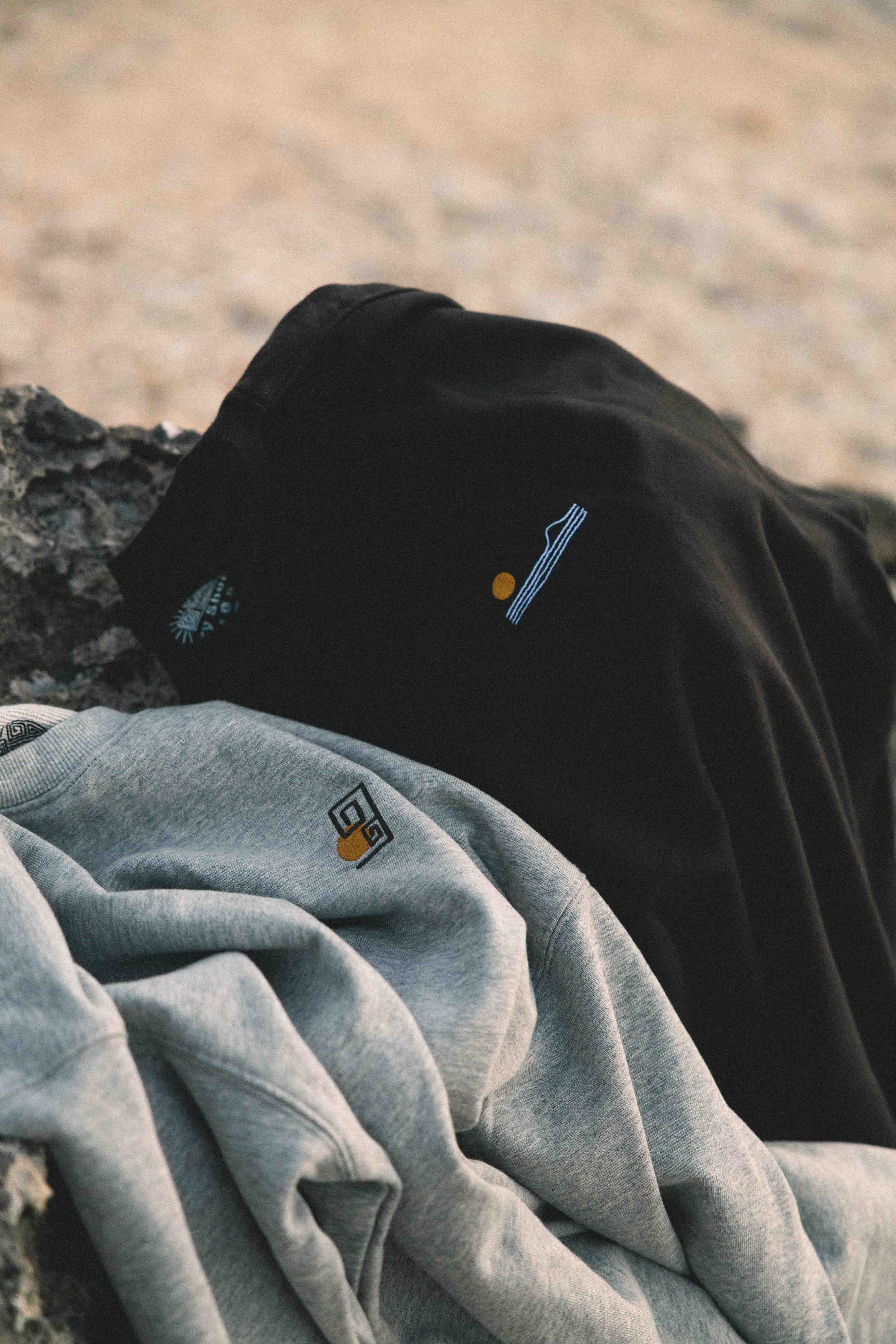Sunrise Waves Sweat Dark Gray | Lazy Shore