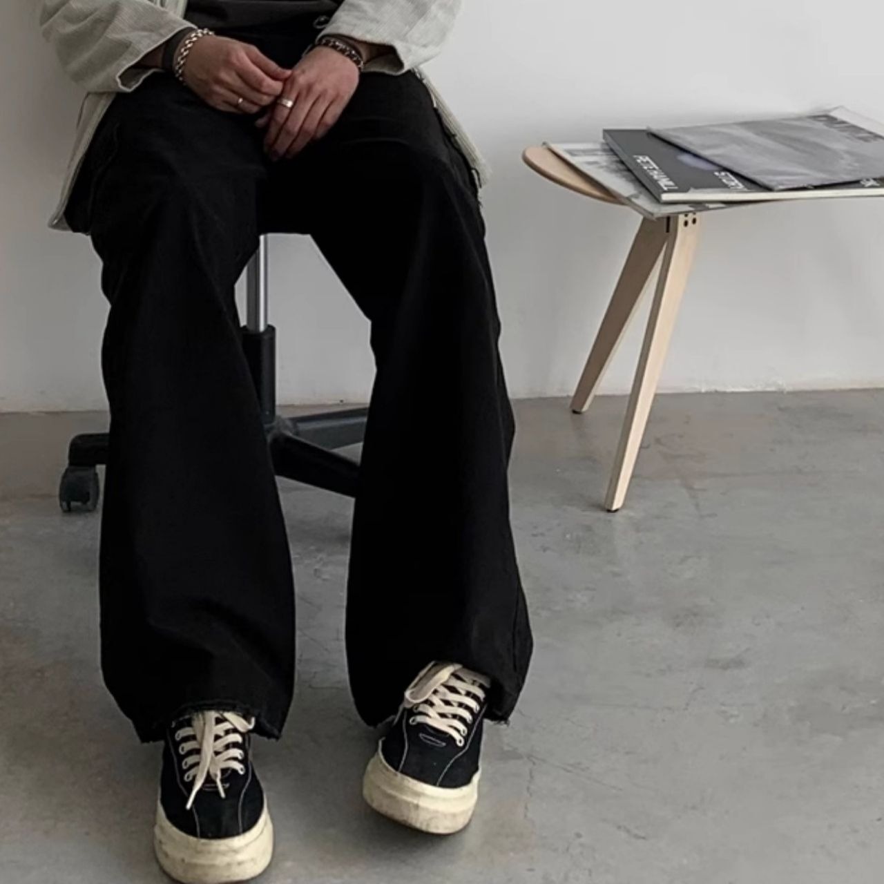 ウォッシュド＆ダメージ加工ヴィンテージ調ユニセックスワークパンツ　1198