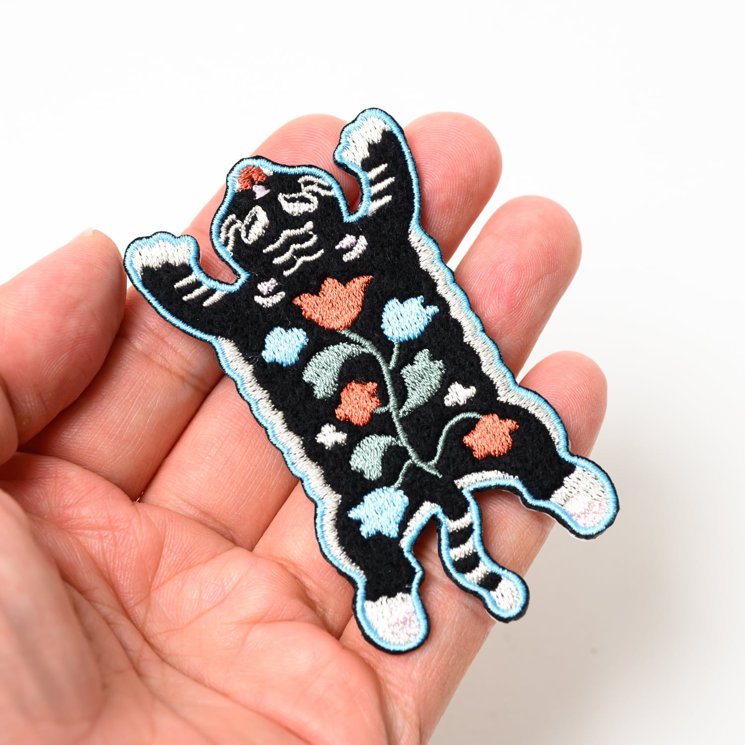 末山りん 刺繍ワッペン | TOKYO PiXEL. shop & gallery