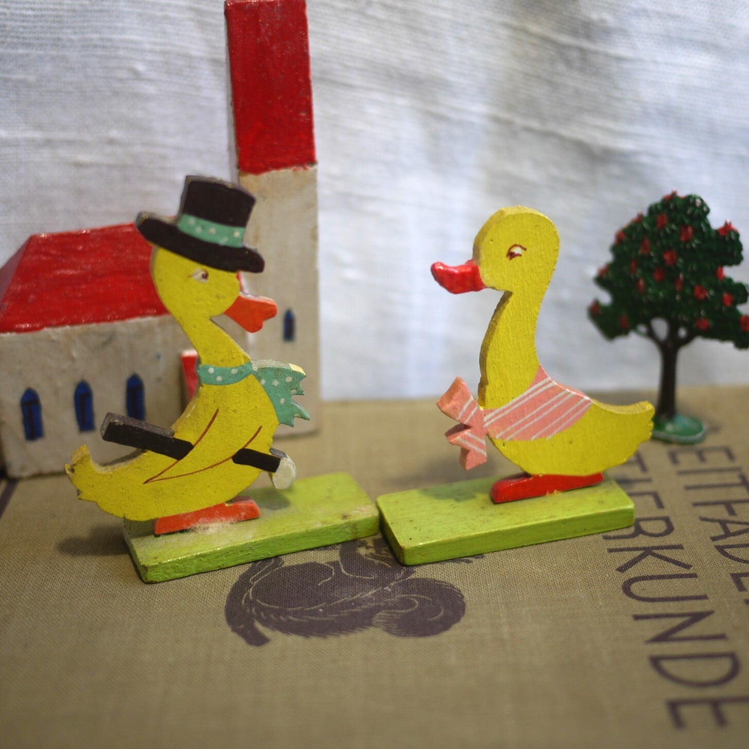 アヒルカップル 木の絵 Märchen-Holzbild ドイツ