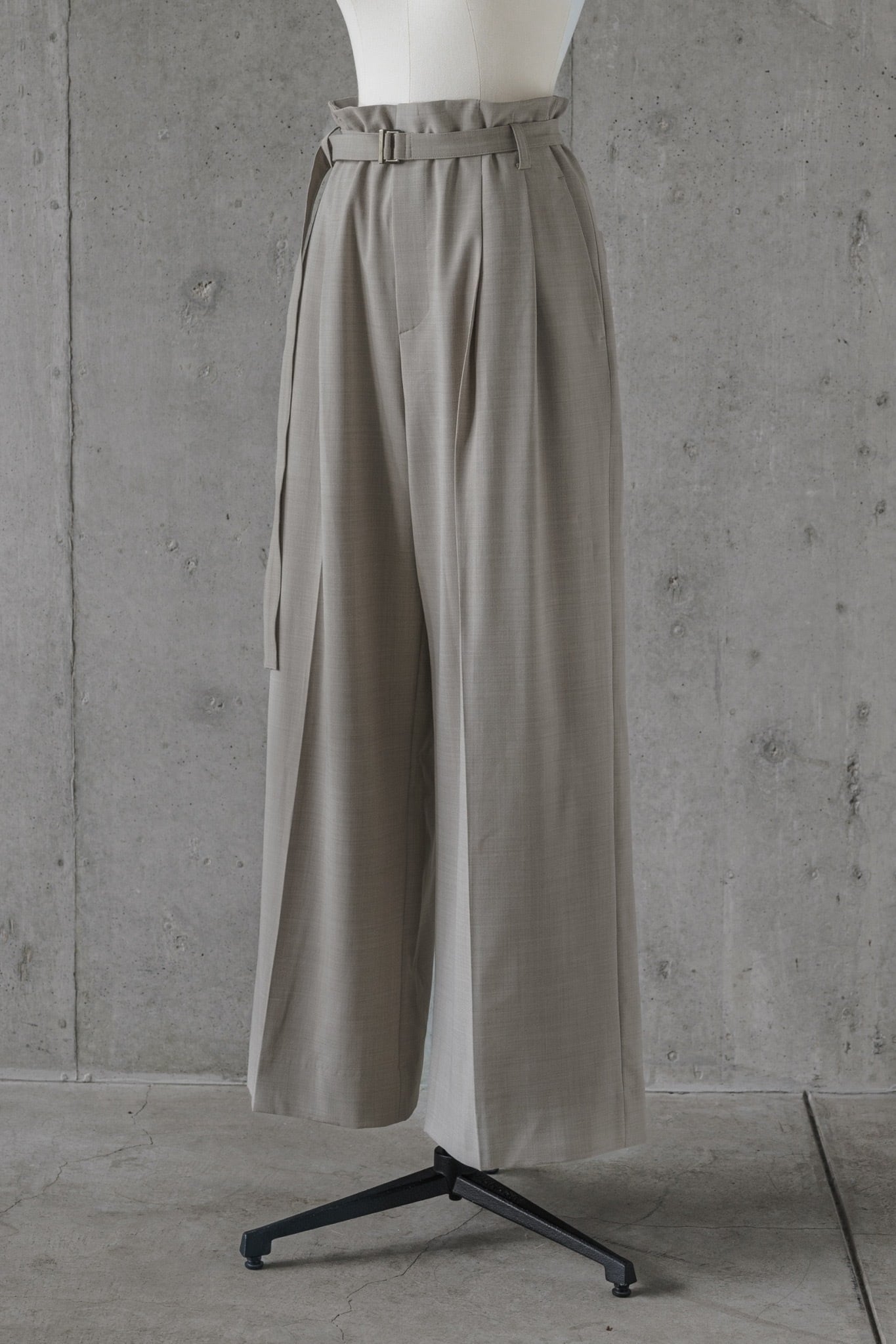 size less pants (LATTE) 11月中旬頃から11月下旬頃発送 | roughlow