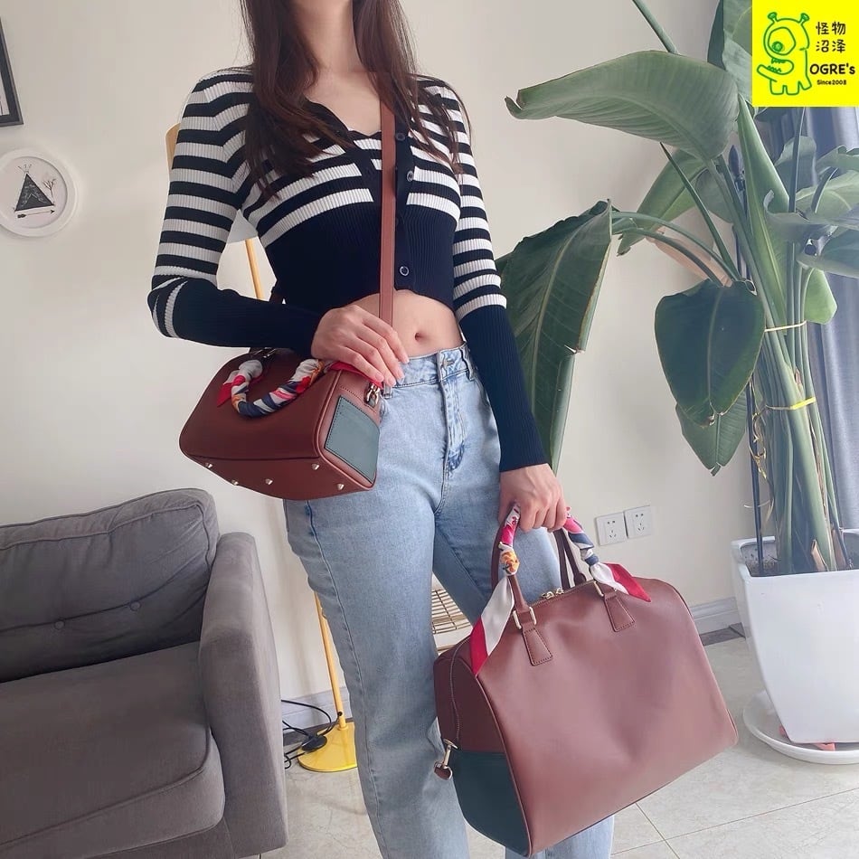 BTS V MUTE BOSTON BAG 眠たく テテ○ボストンバッグ BTS V MUTE BOSTON BAG 眠たく テテ○ボストンバッグ