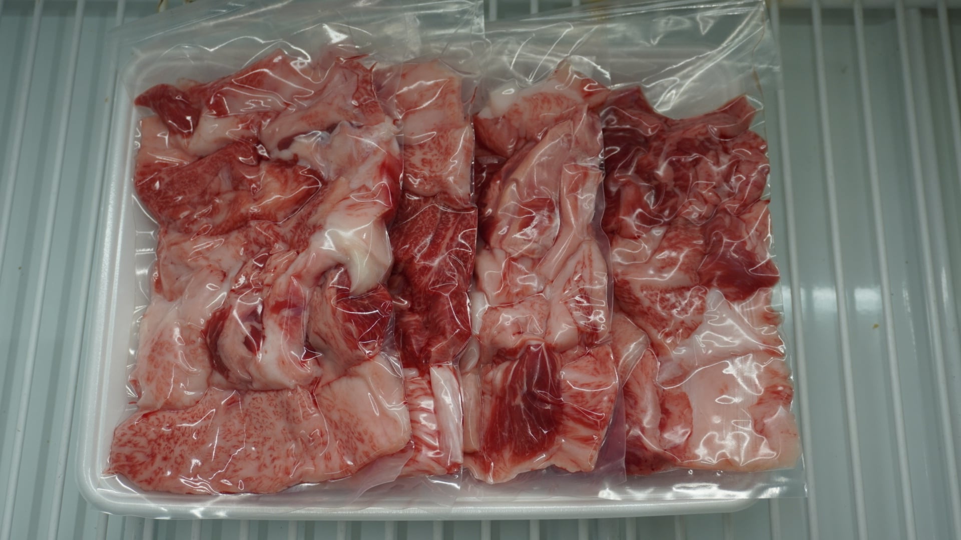 長崎和牛スジ肉（冷凍）250gｘ4P入