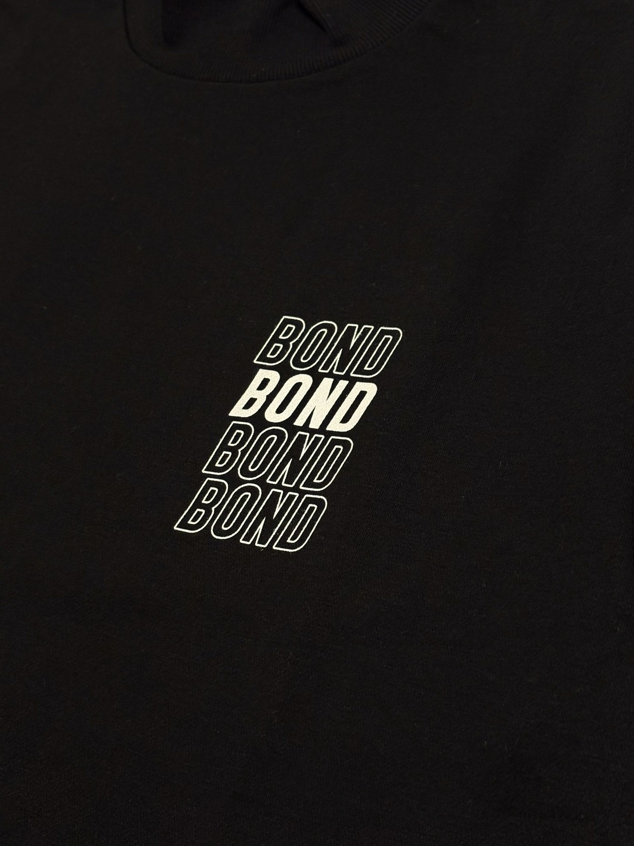 FOUR LINE MOCK NECK BLACK