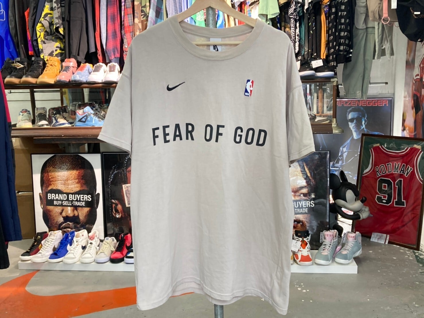 fear of god nike Tシャツ