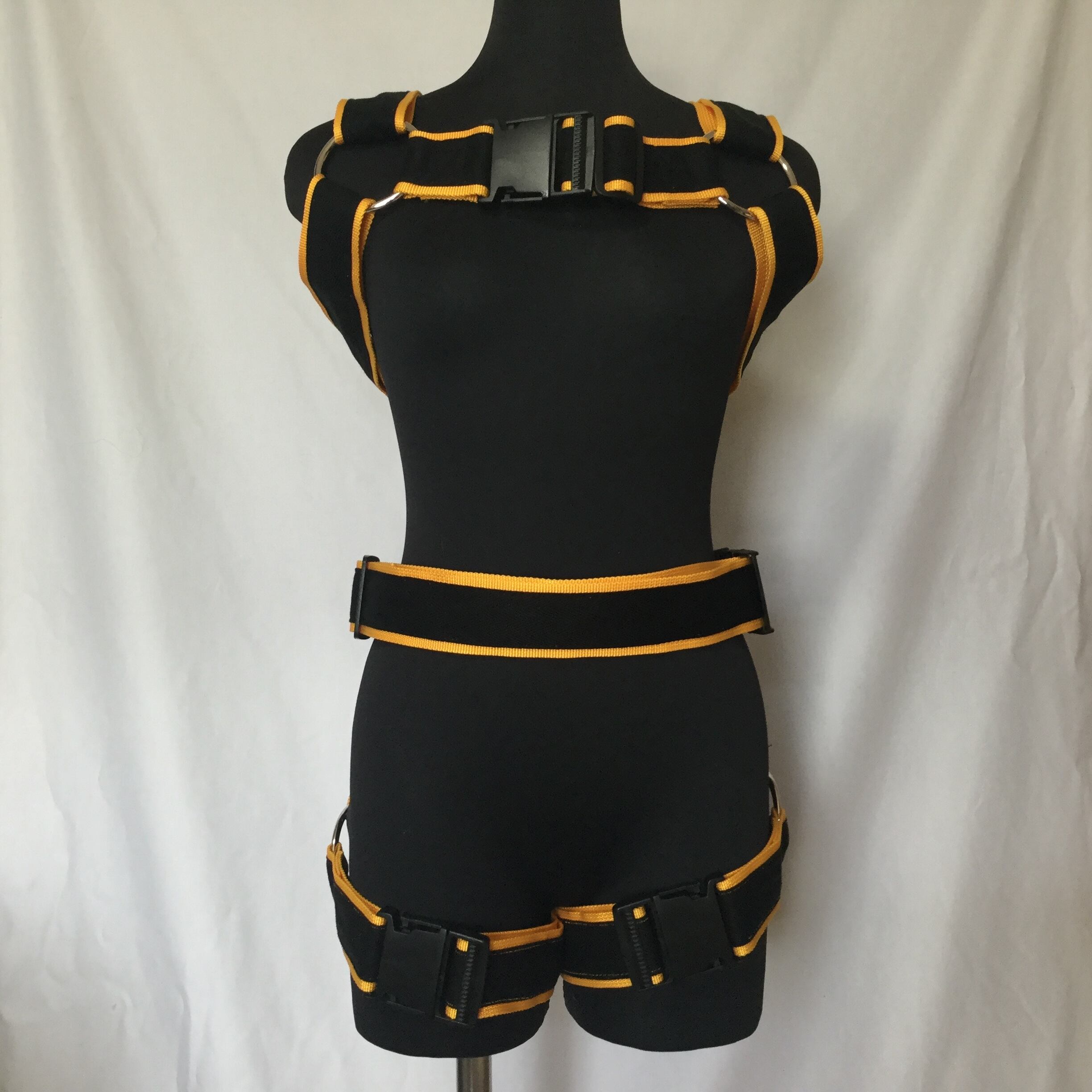 フルハーネス ヒーローズイエロー