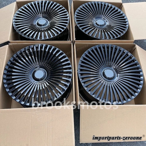 22インチフォージドグロスブラックマルチスポークスタイルホイールリビアR1S R1T 22x8.5適合 LI-1340