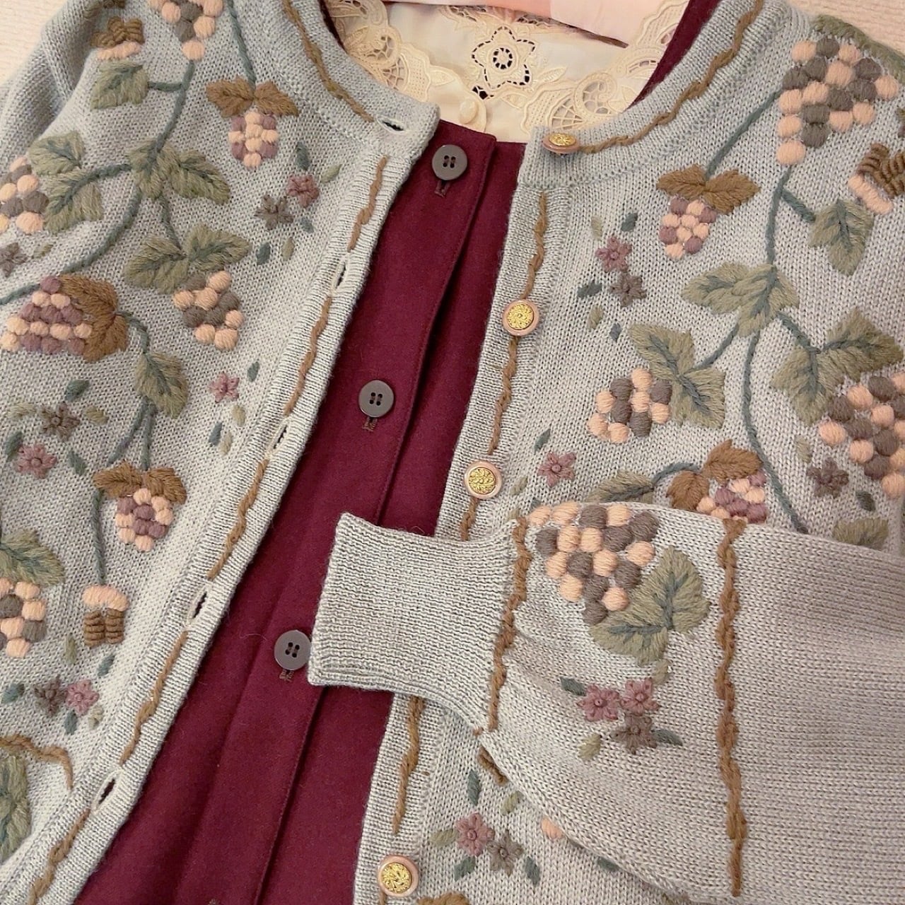grape embroidery knit cardigan
