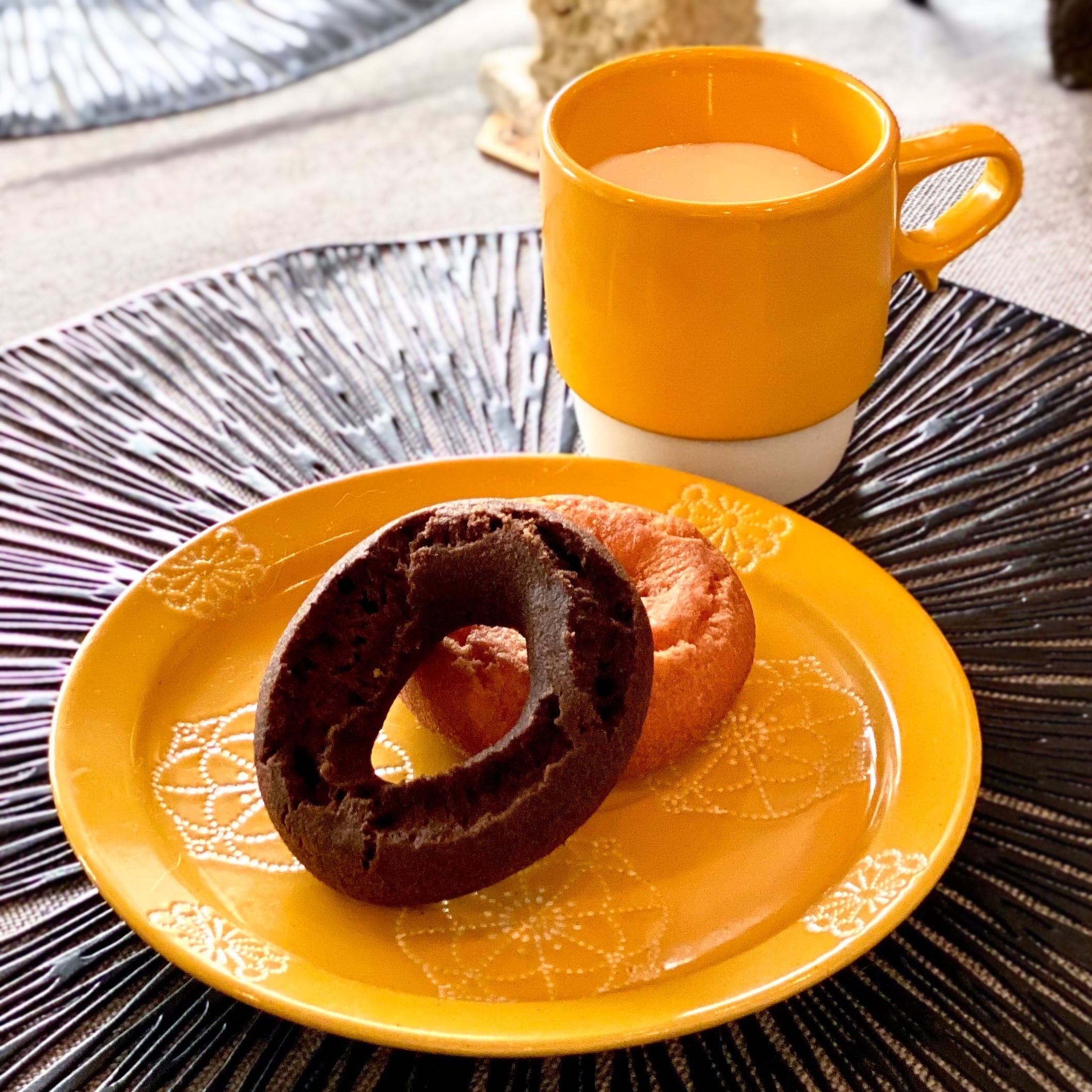 【波佐見焼】【藍染窯】【ステッチ】【プレート180】 波佐見焼　中皿　カラフル　かわいい