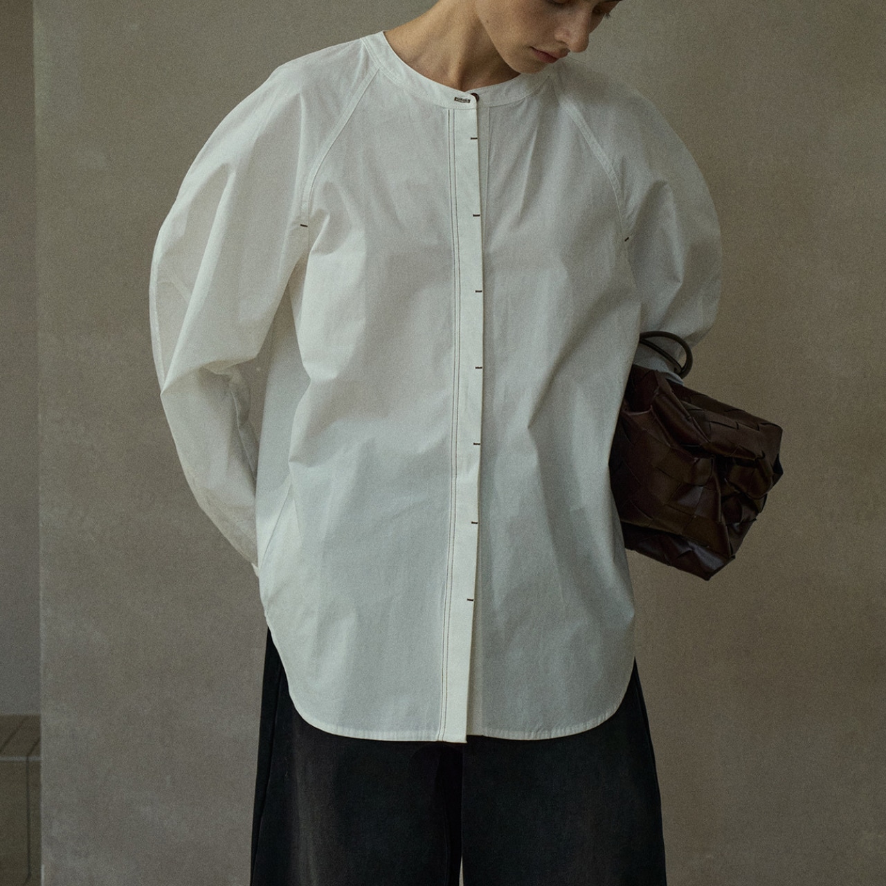 Minimal Button-Down Loose Shirt T3691