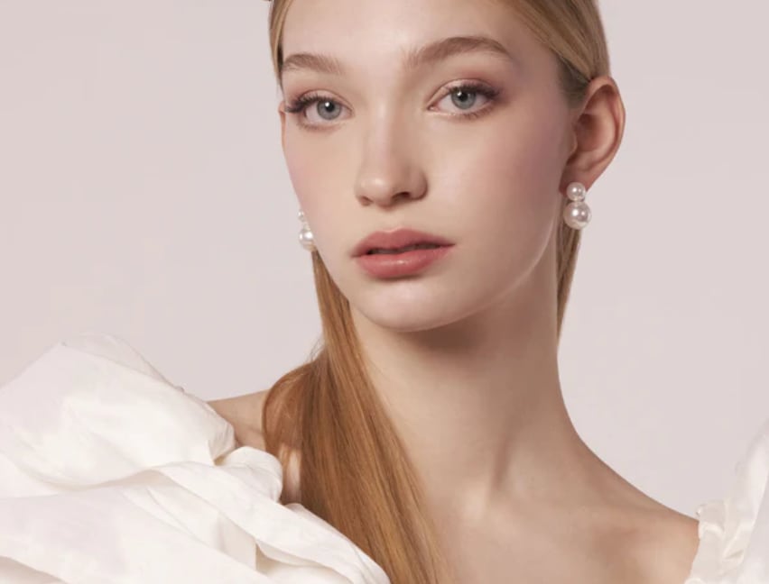 Elizabeth Bower】Pearl Dublet Stud ピアス/イヤリング Elizabeth Bower】Pearl Dublet Stud ピアス/イヤリング