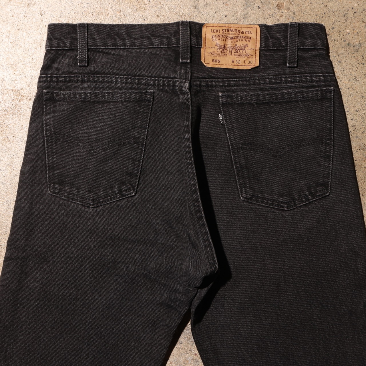 稀少 黒タブ 32×30 Levi’s 505 USA サルファーブラック デニムパンツ リーバイス