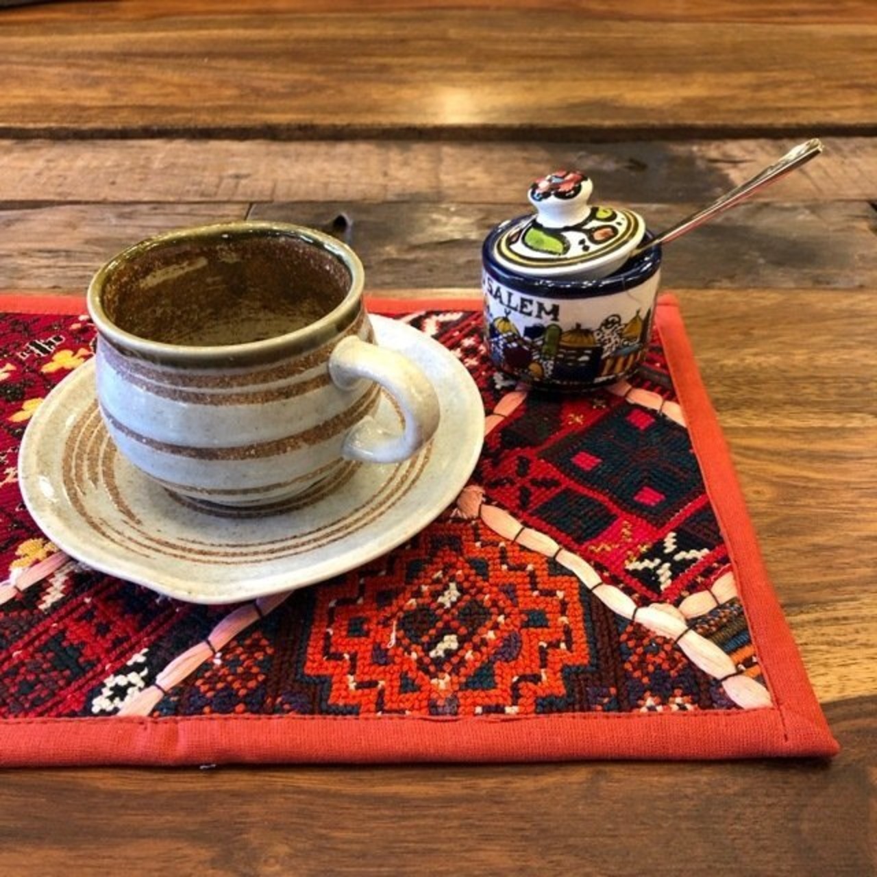 TOPANGA Kitchen グジャラート刺繍　ティーマット　30×20cm　レッド