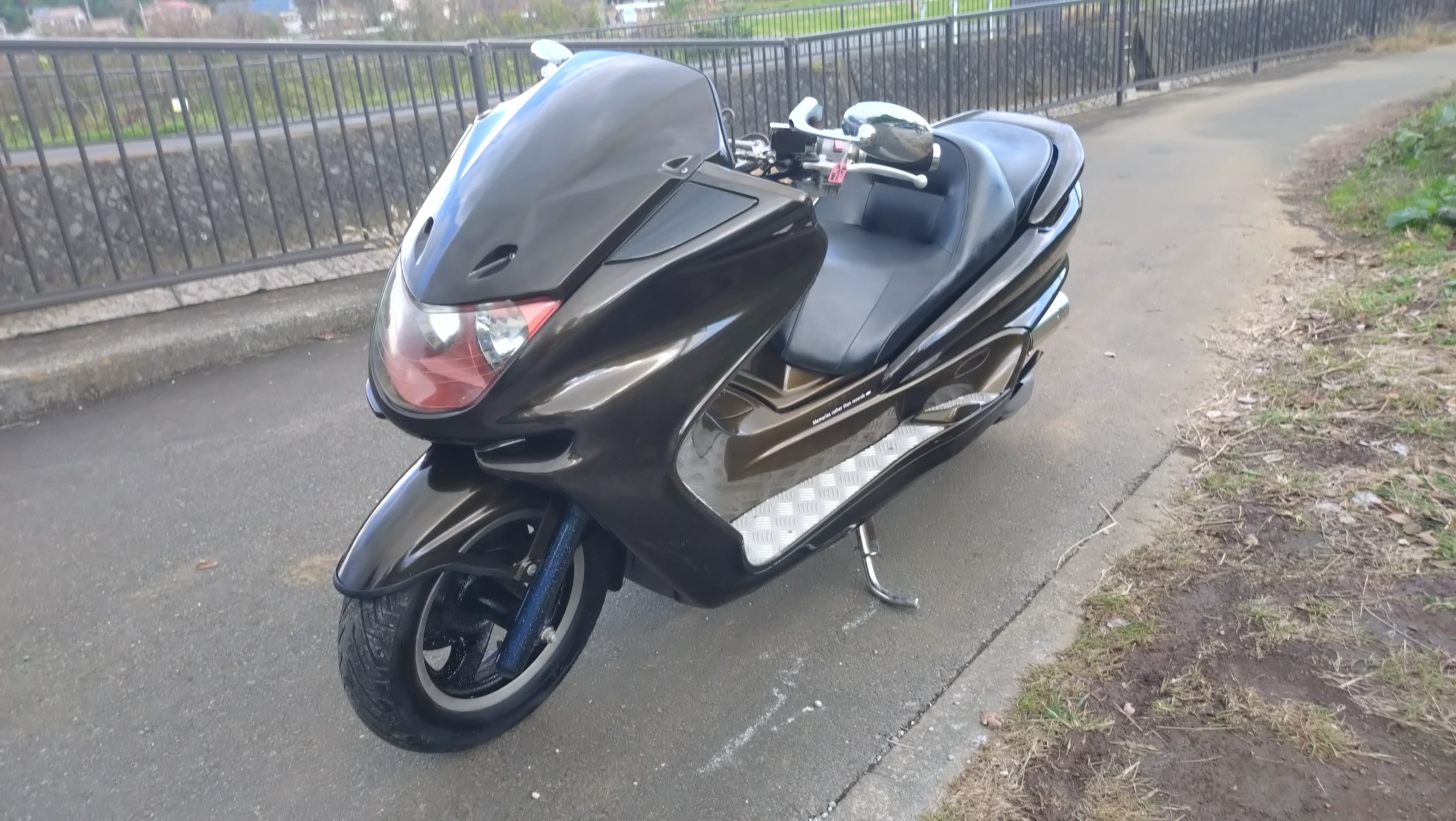 (売約済)ヤマハ　グランドマジェスティ250 低走行8900キロ ヤマハ グランドマジェスティ250 低走行8900キロ | BEE Motor Cycle