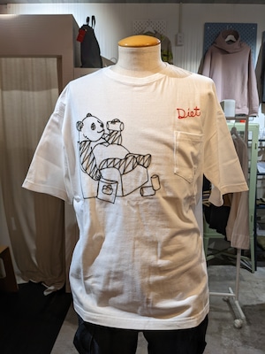 BRODRE ハンドル刺繍 Panda Diet Tシャツ ホワイト [BR6001]