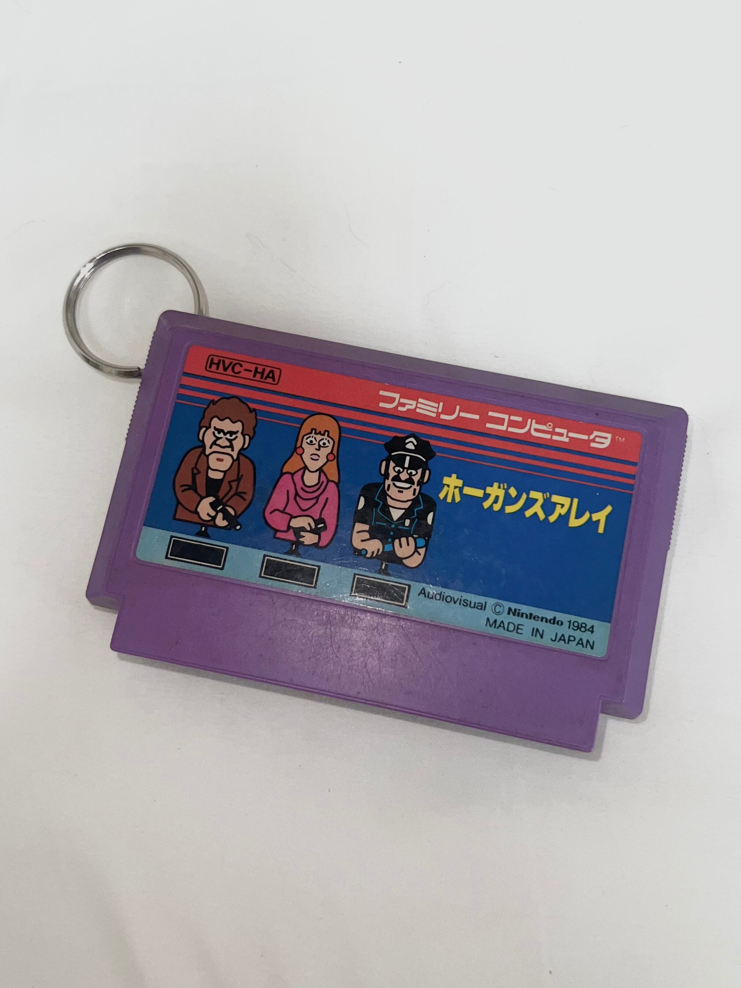 ファミコンカセットキーホルダー | ta-ta closet