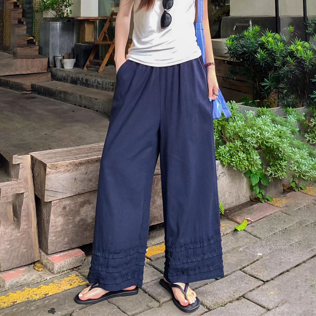 裾フリル ワイドパンツ 韓国 レディース 春秋 きれいめ ゆったり リラックス ウエストゴム 大人 カジュアル アンクルパンツ 9分丈 大人可愛い 大人女子