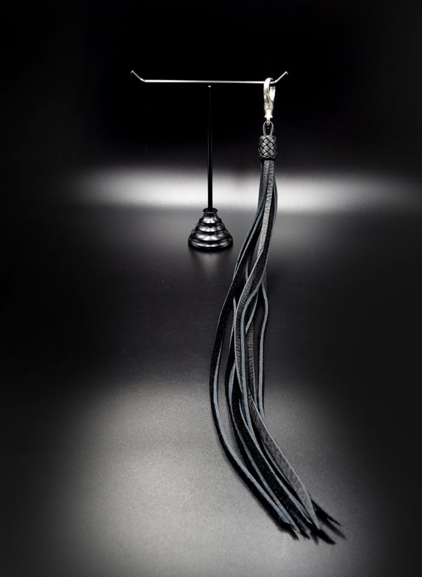 Item No.0389： Whip Key holder-Sadistics／ Black | Rizard Head