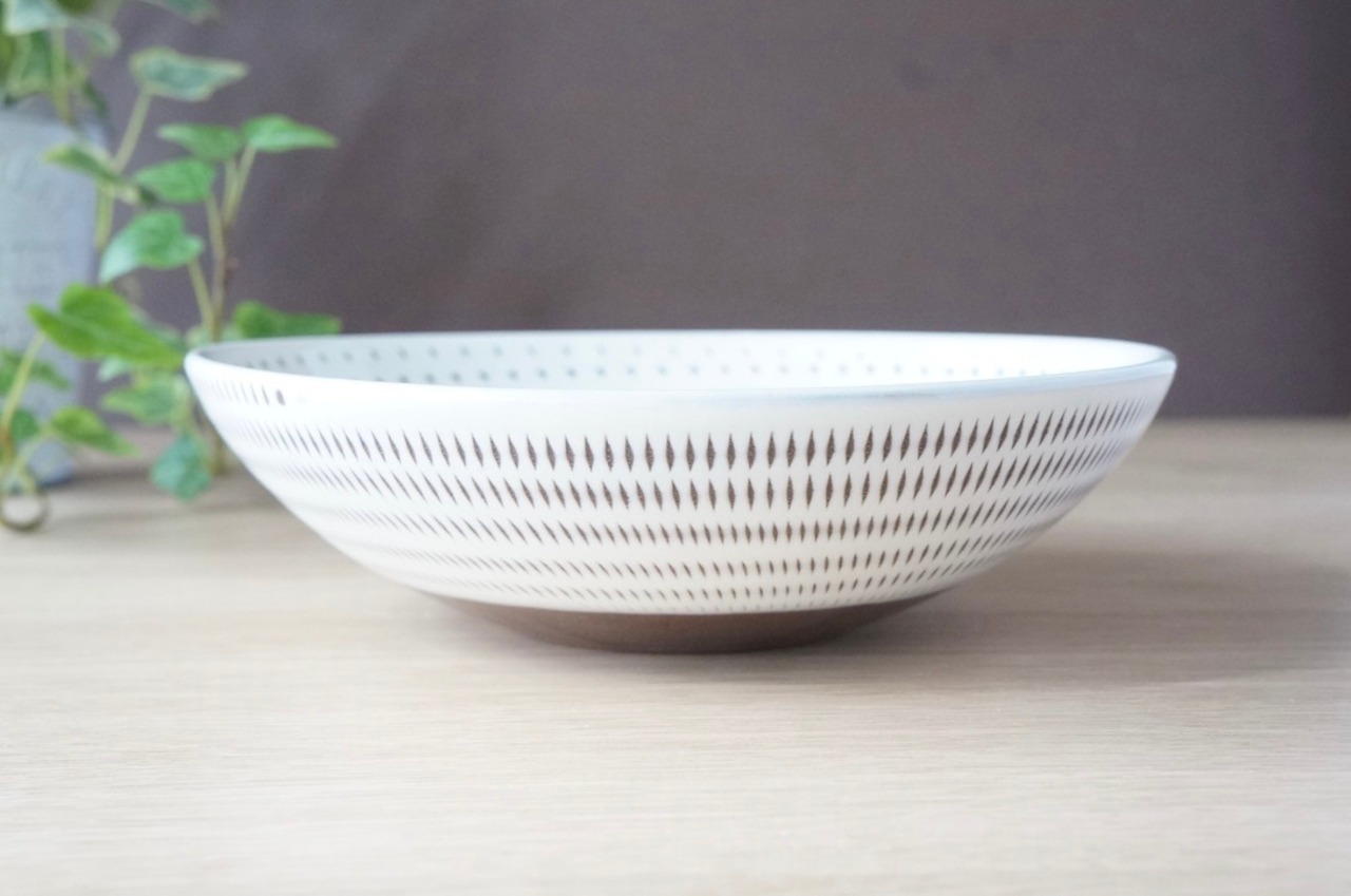 小石原焼　福嶋製陶  浅鉢  茶色とびかんな  ② 【18-513】