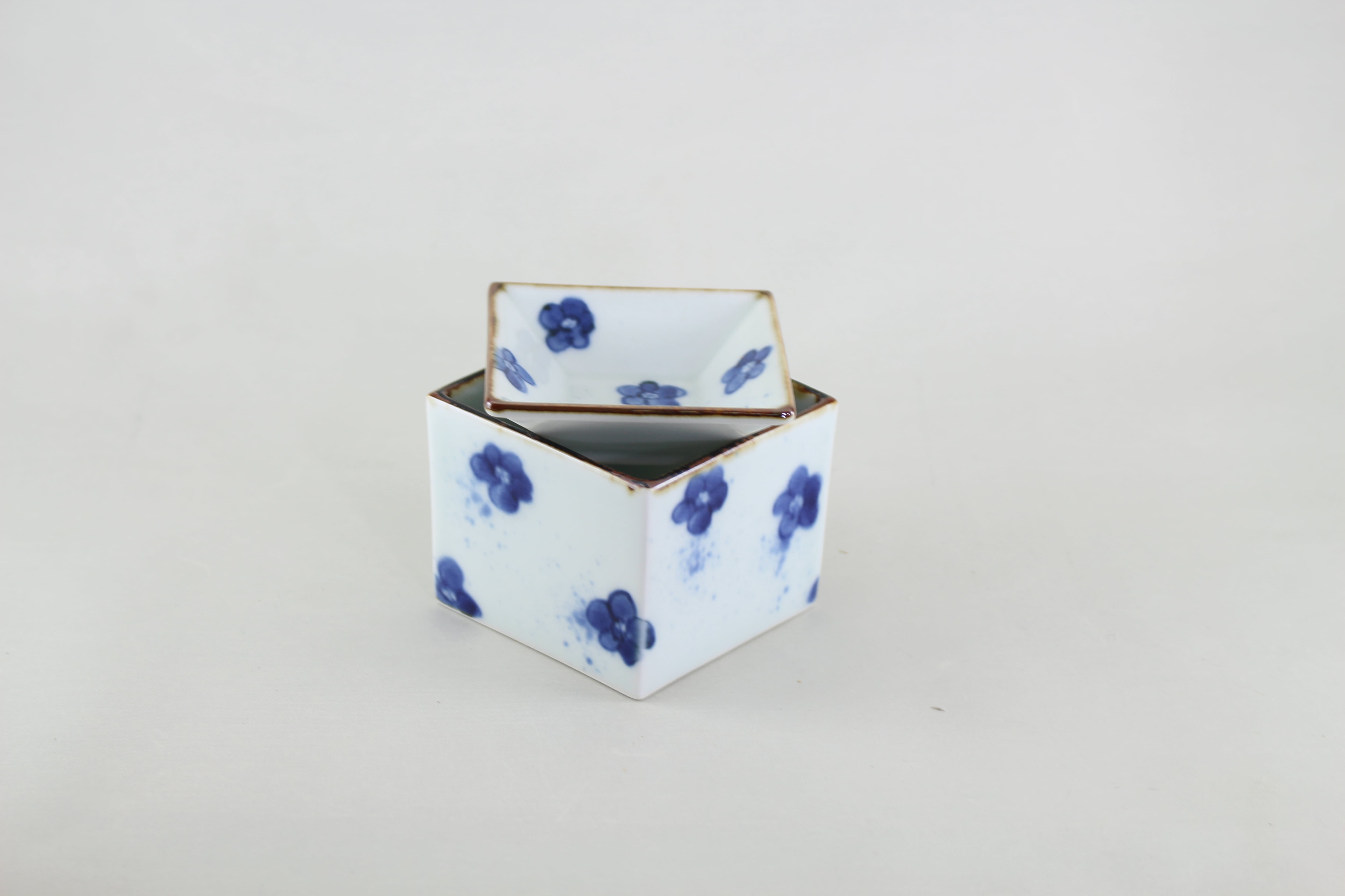 古染花散よろず碗(福泉窯）